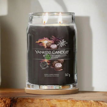 Black Coconut Signature Candle (čierny kokos) - Vonná sviečka
